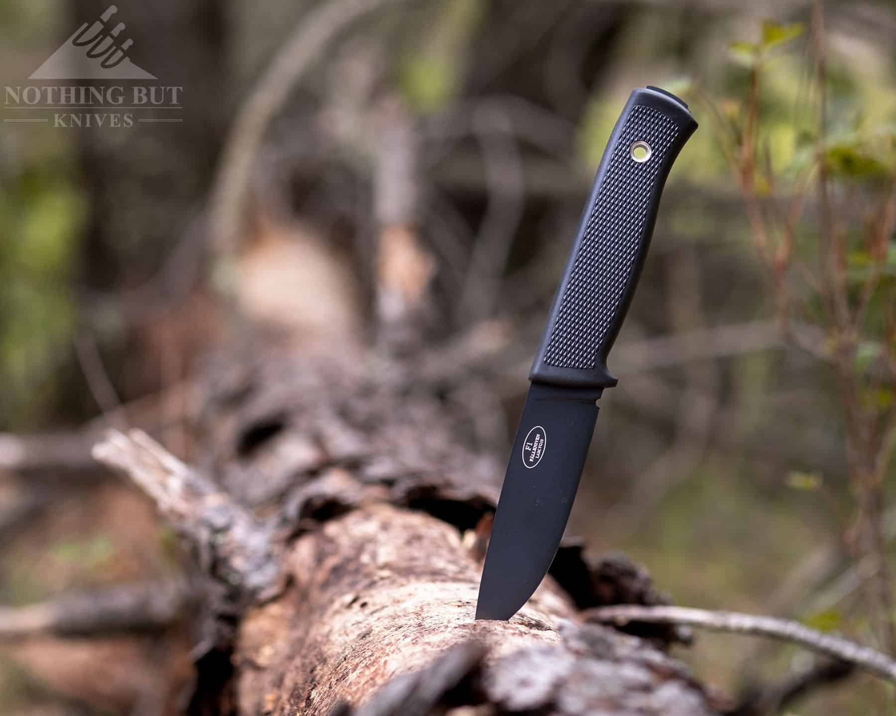 The Fallkniven F1 is a classic survival knife that was specifically designed for military pilots to use in wilderness survival situations. 