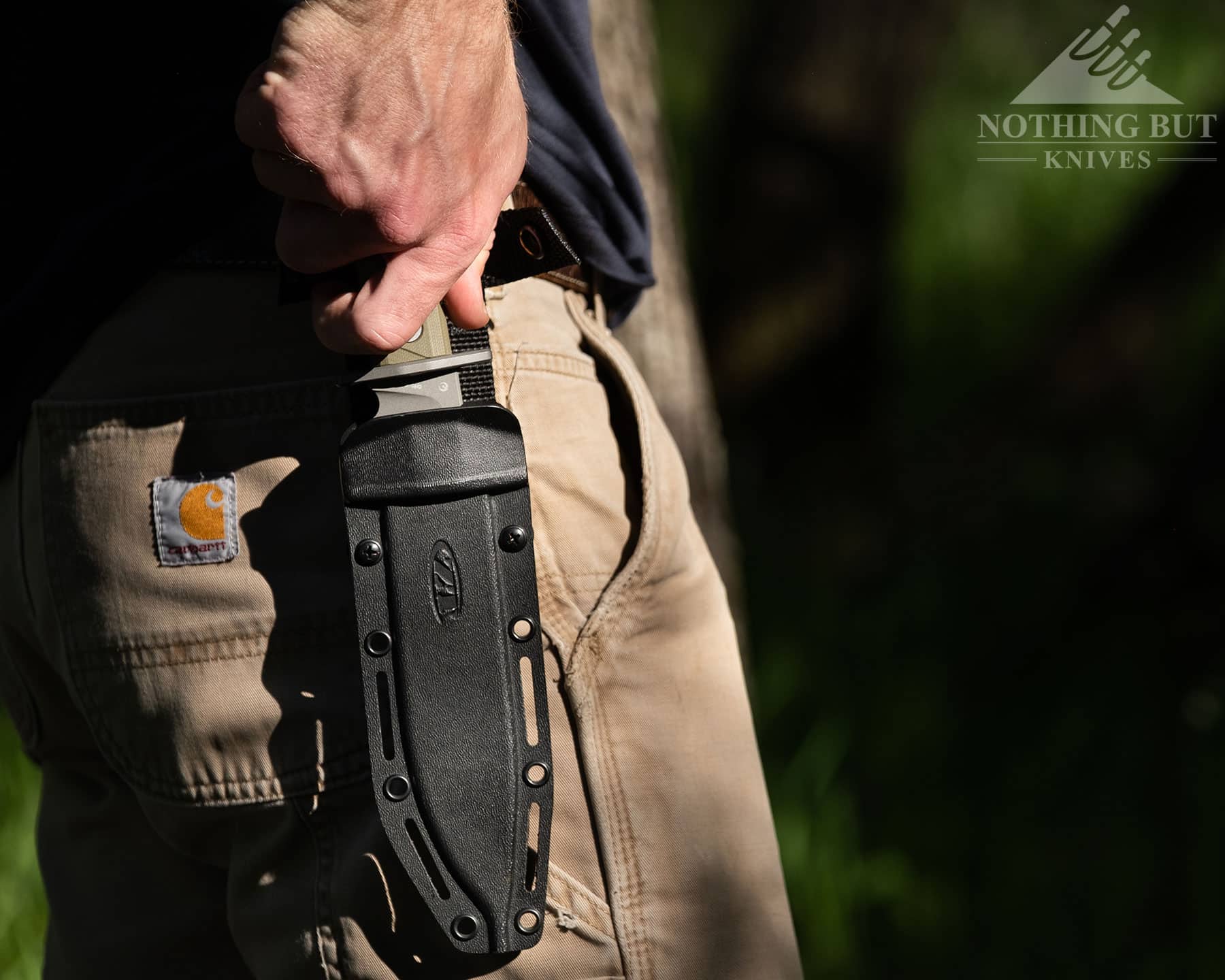 The ZT 6 can be easily and quickly drawn from its sheath. 