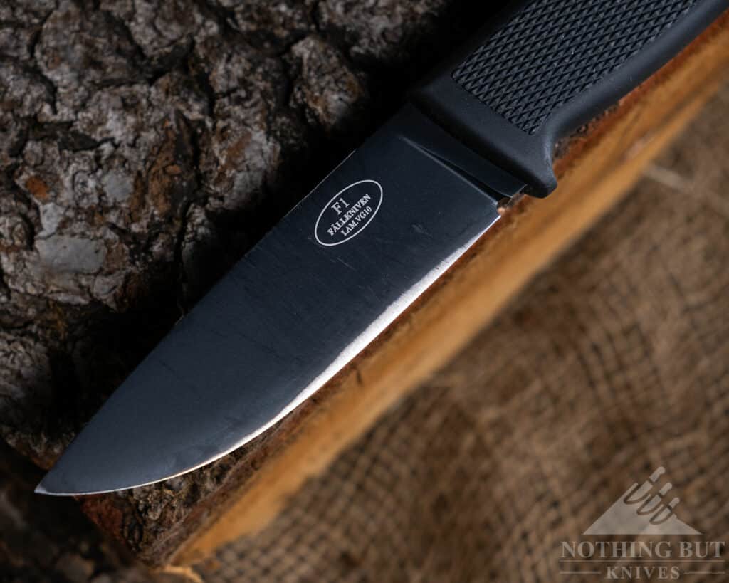 Fallkniven F1 Review - Image 10 The F1 has a scalpel like blade.