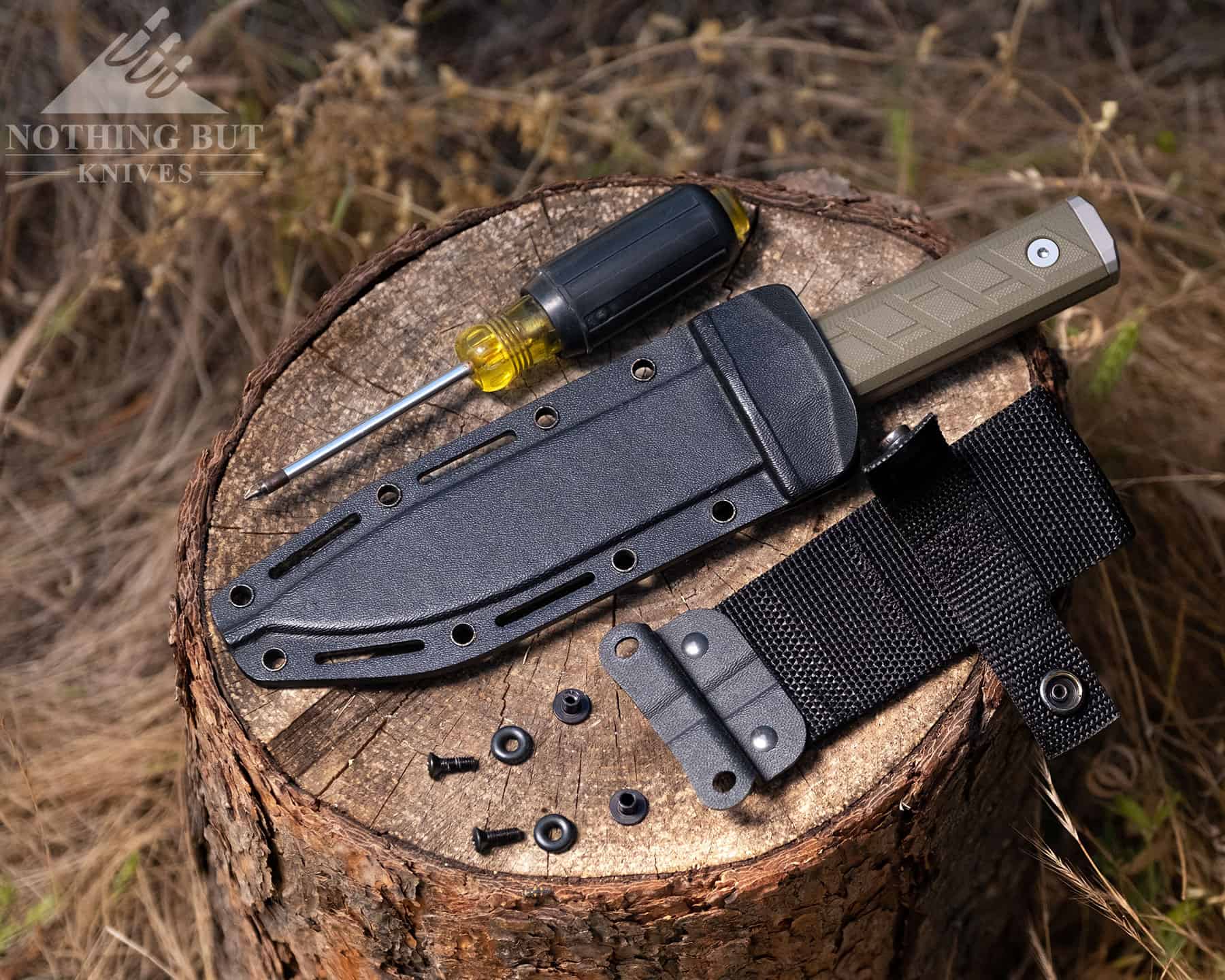 Zero Tolerance 0006 Review - Image 8 The 006 sheath is adjustable, but the process can be difficult.