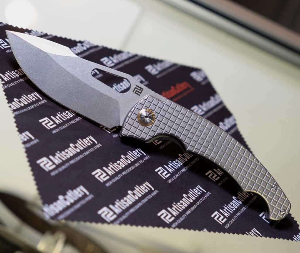 Our Incomplete Coverage Of Blade Show 2023 - Image 10 The Blade Show exclusive Mike Snoddy designed Xcellerator sold out quick.
