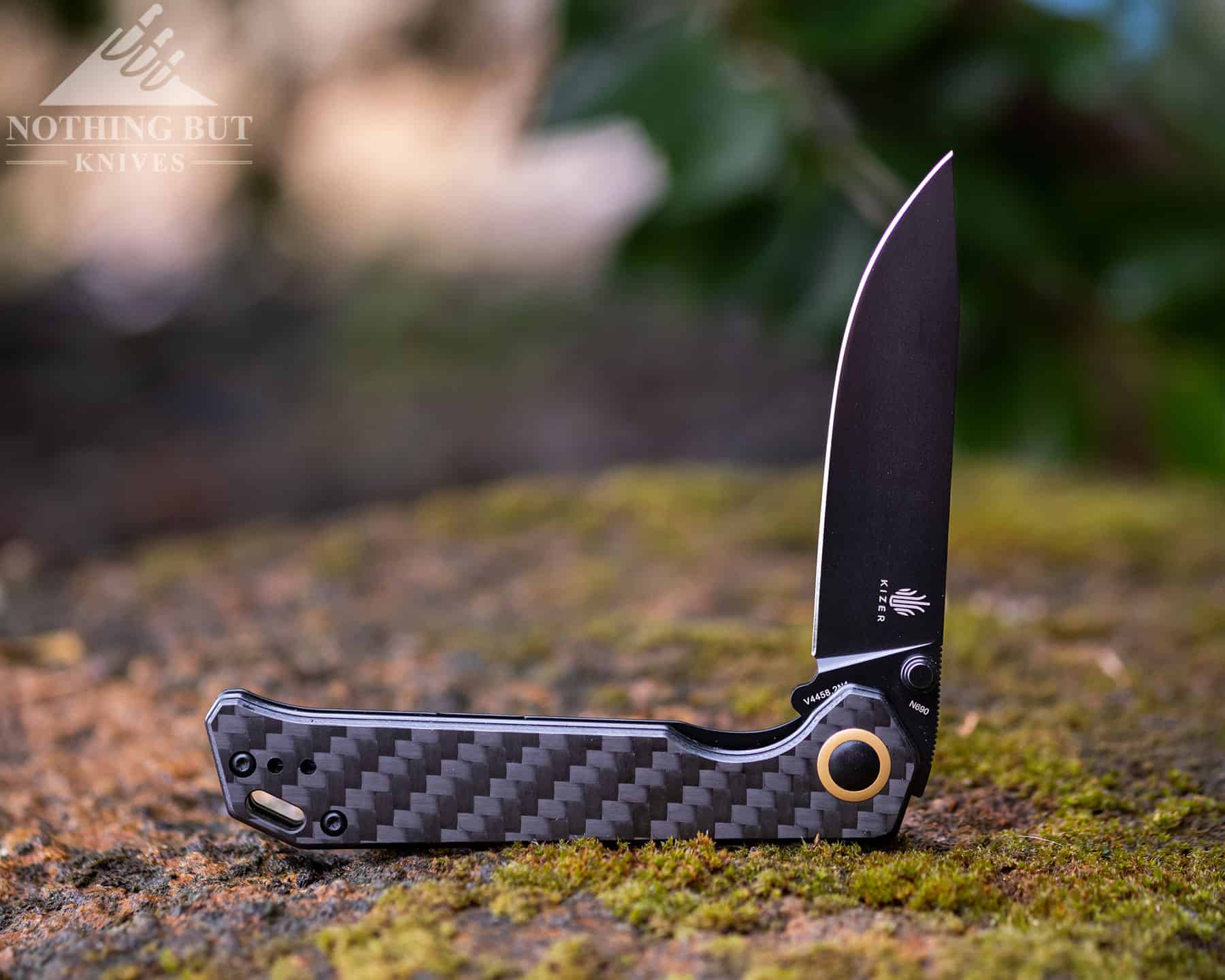 The Kizer Begleiter 2 is a cheaper alternative to the Ocaso Strategy.