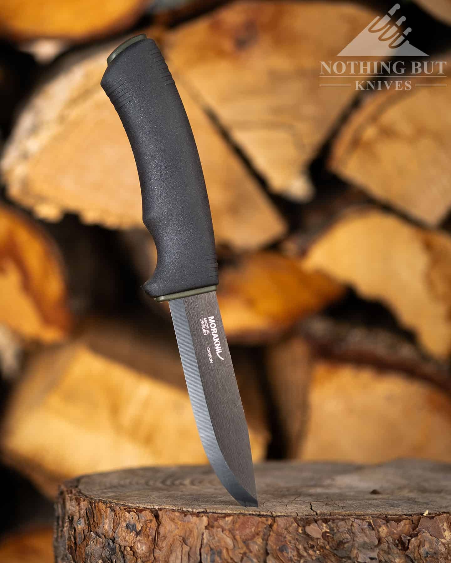 Morakniv Bushcraft BlackBlade Survival Knife with Fire Starter - Carbon  Steel Blade, Black Rubber Handle, Black Sheath