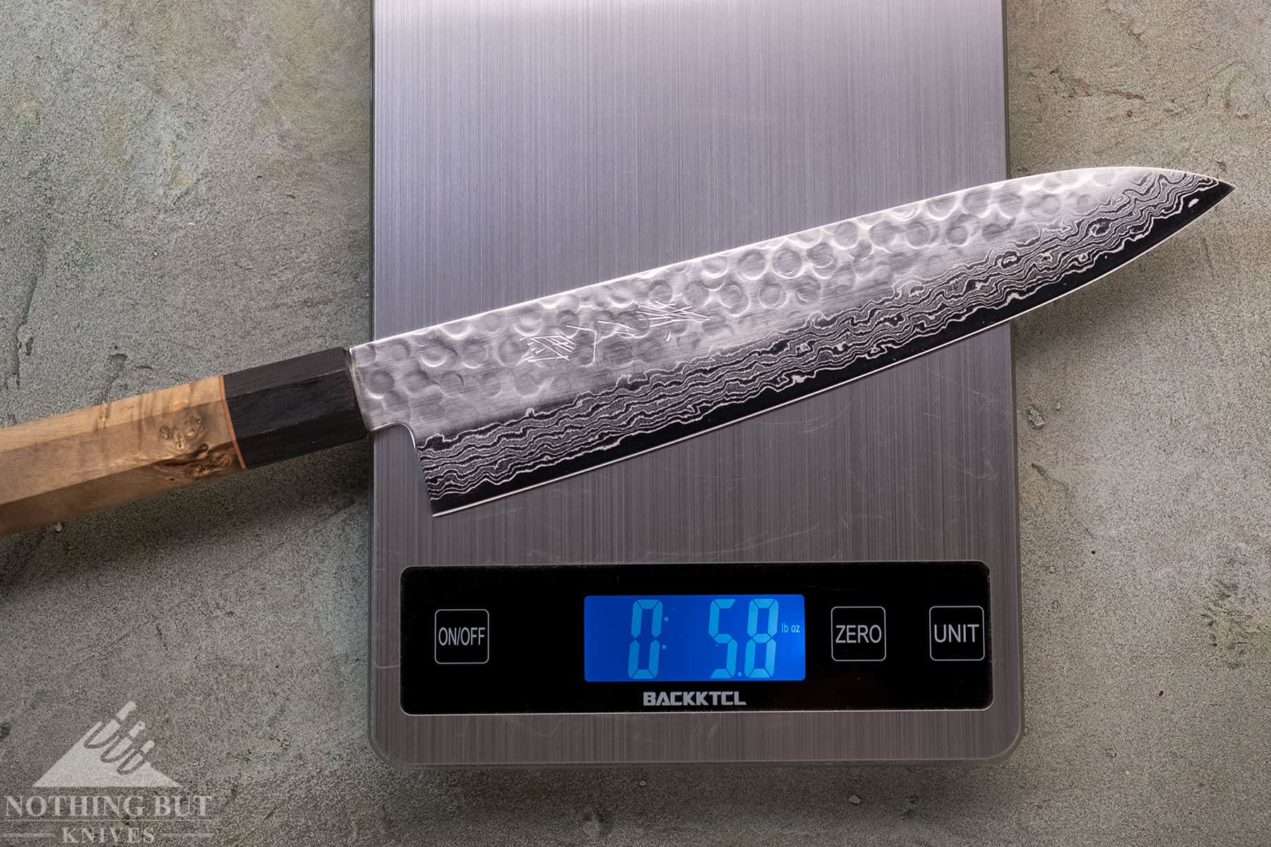 All Oishya chef knives are lightweight. 
