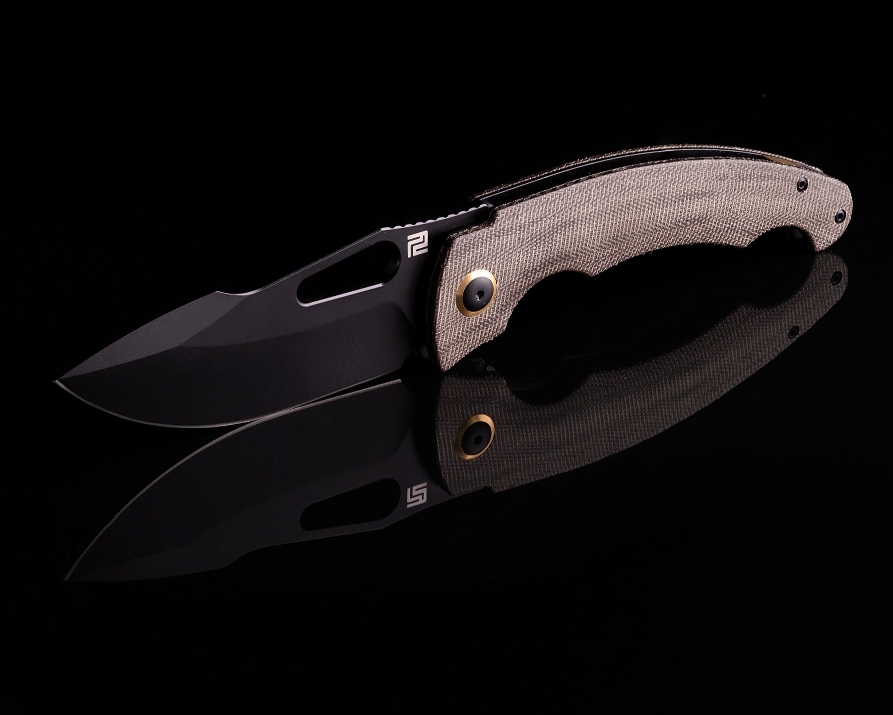 Best knife design to carry on a spaceship award. 